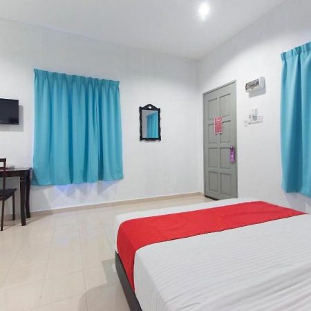 Alpha Motel Pantai Cenang Kültér fotó