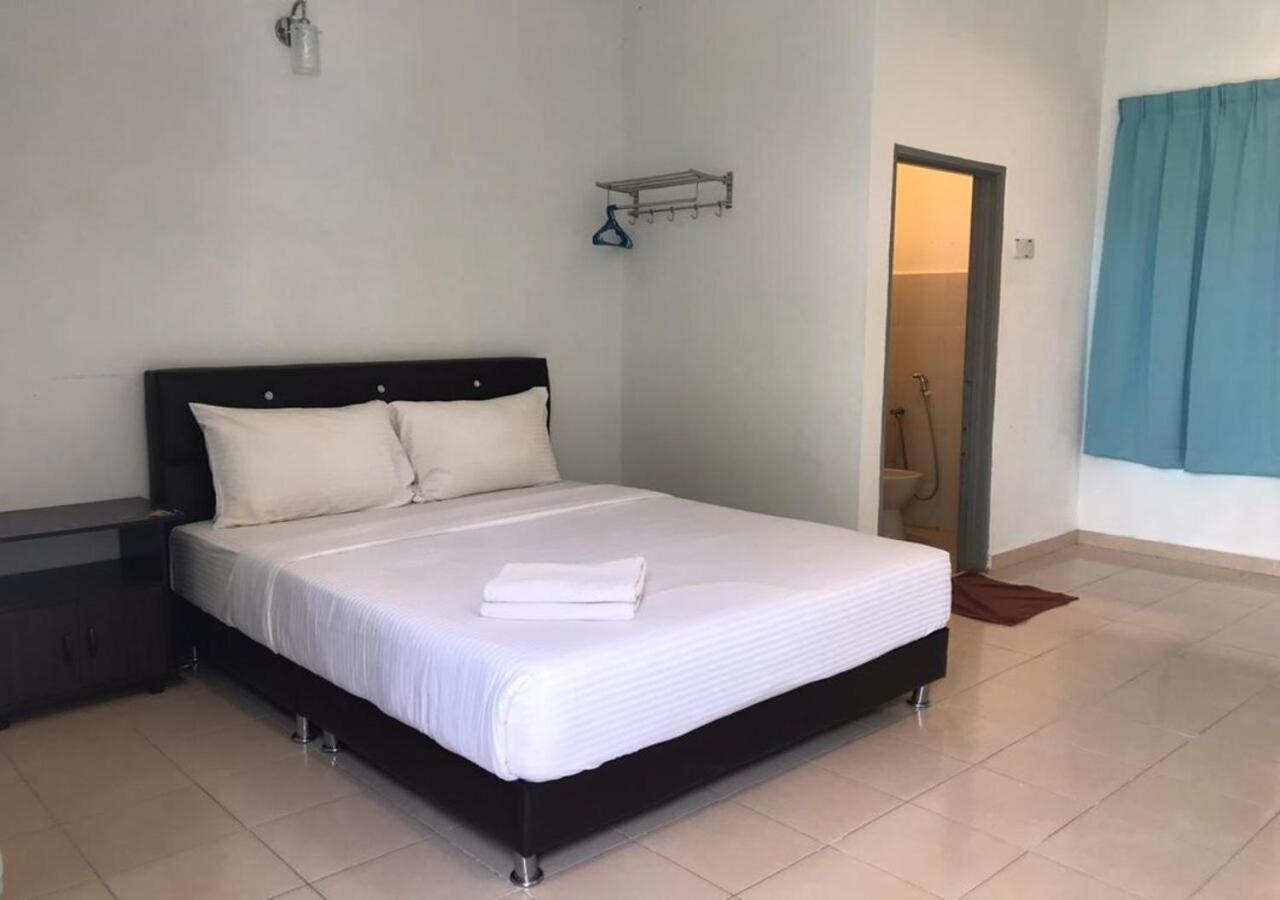 Alpha Motel Pantai Cenang Kültér fotó