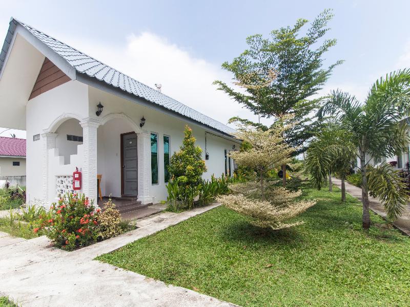 Alpha Motel Pantai Cenang Kültér fotó